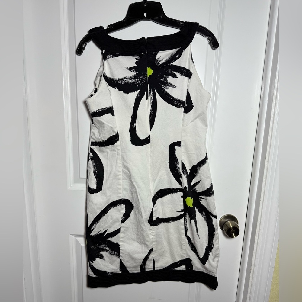 London Times Black and White Floral Mini Dress - so cute!! Size 10 - Picture 4 of 4